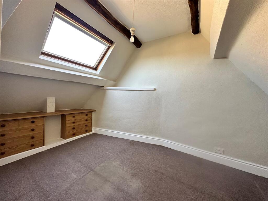 Bedroom 3.jpg