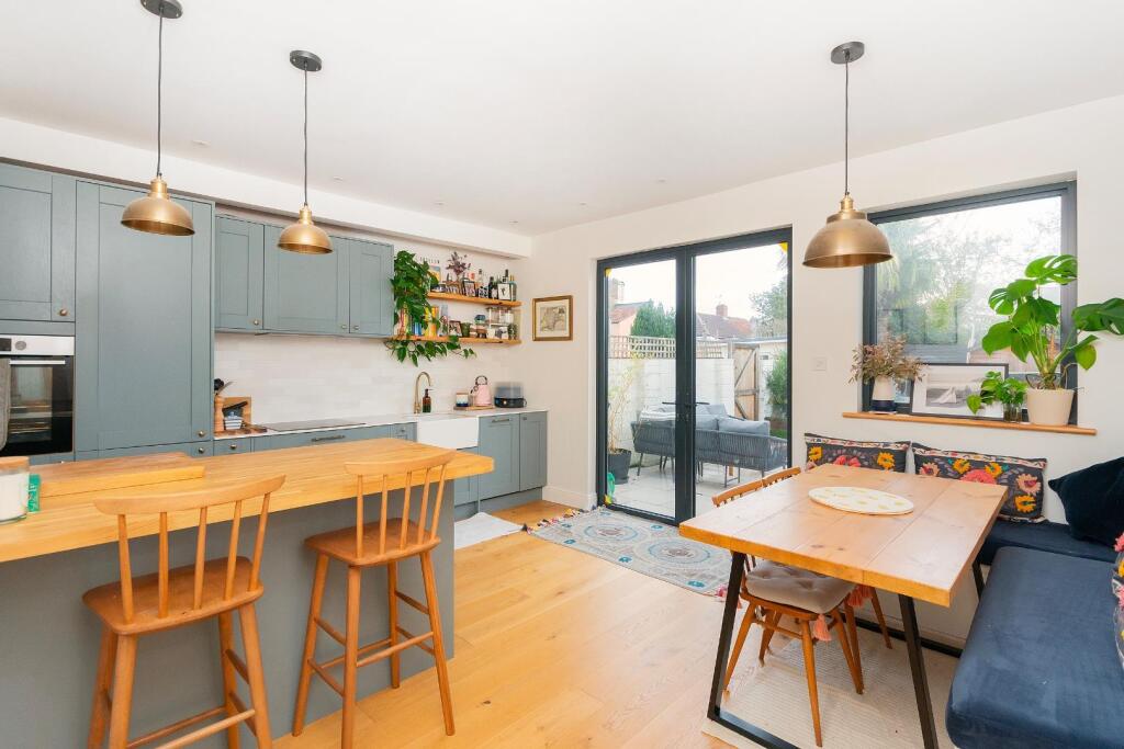 0M1RFS - Kitchen Diner F.jpg