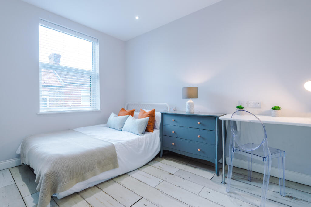 67 Woodcroft Road Bedroom 9