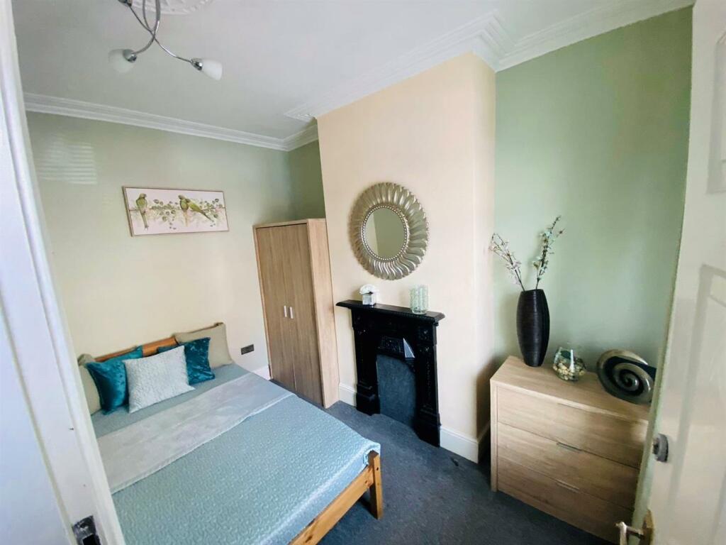ROOM 1.jpg