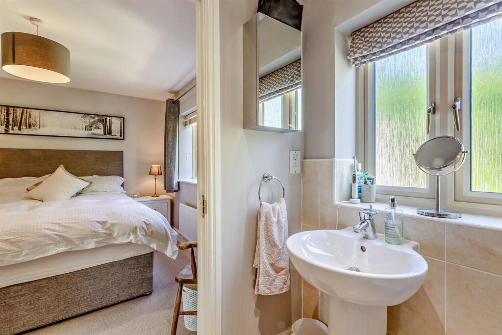 8647304-interior18-8