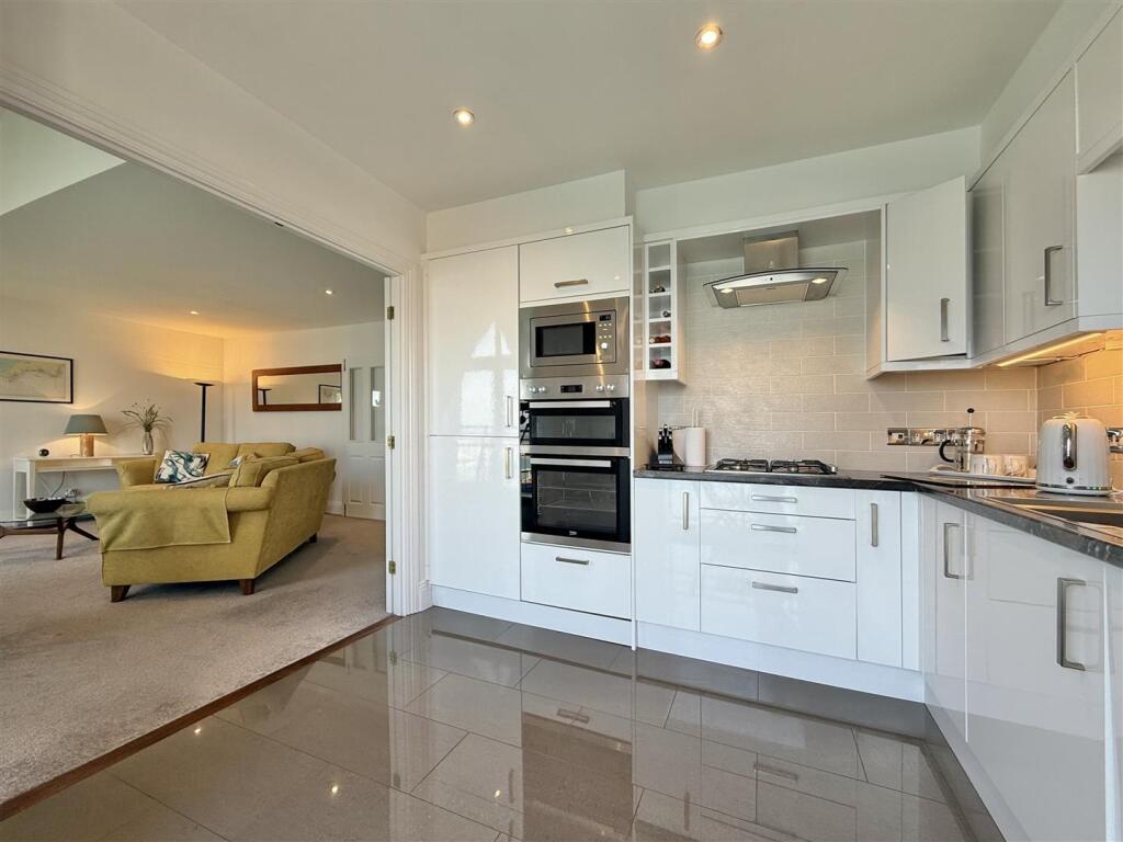 Kitchen Into Lounge.JPG