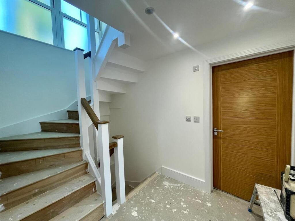 8.jpeg