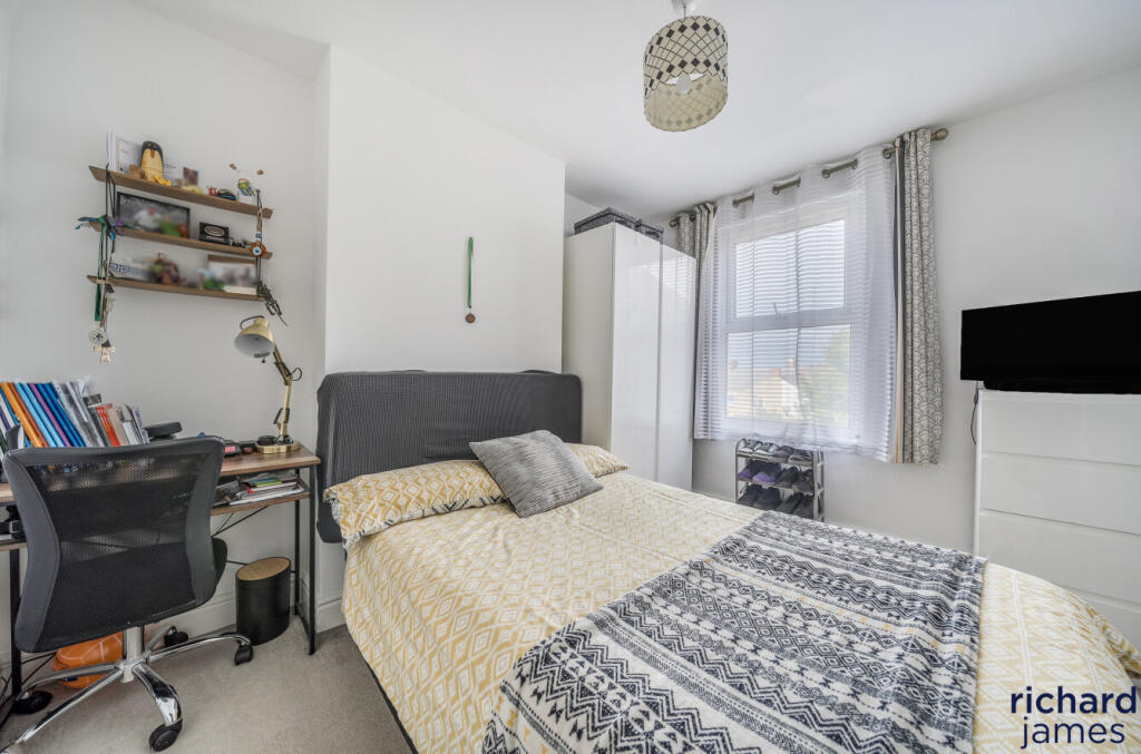 de6bb94c8ff54260aa6302c1a8941e86