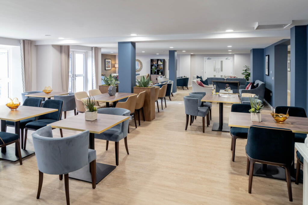 Westwood Manor Bistro 