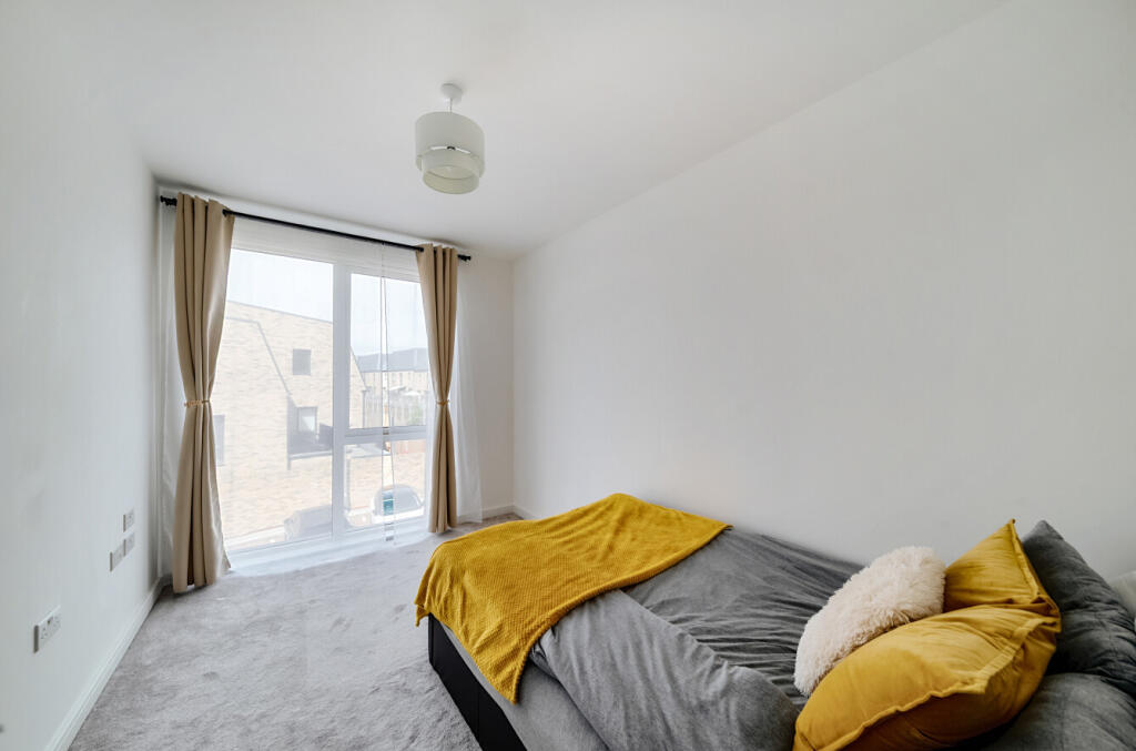 1319308-4-6867b31...