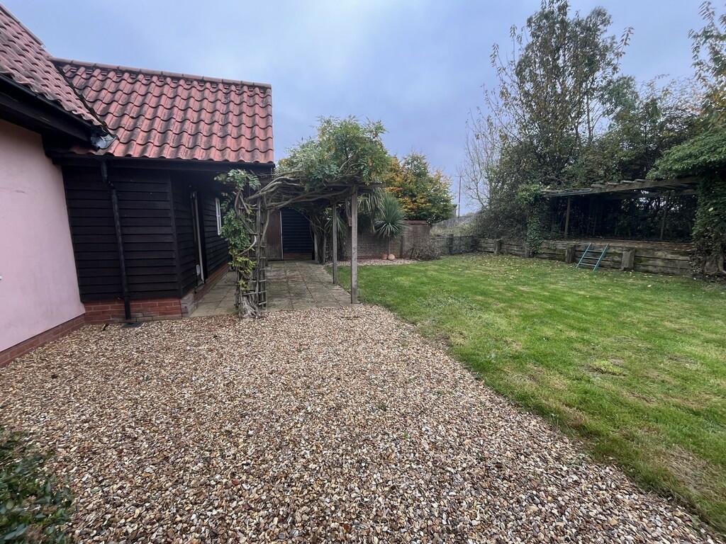 Walled garden - r...