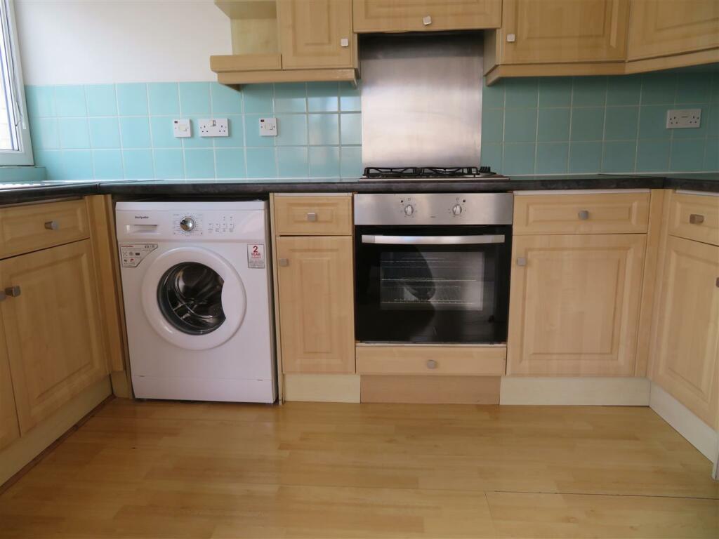 9 Kings House Kitch.JPG