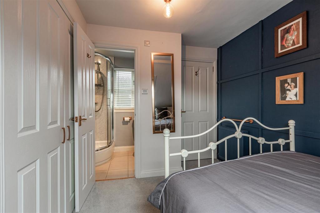 2 Smithy Row Clovenfords 23.JPG