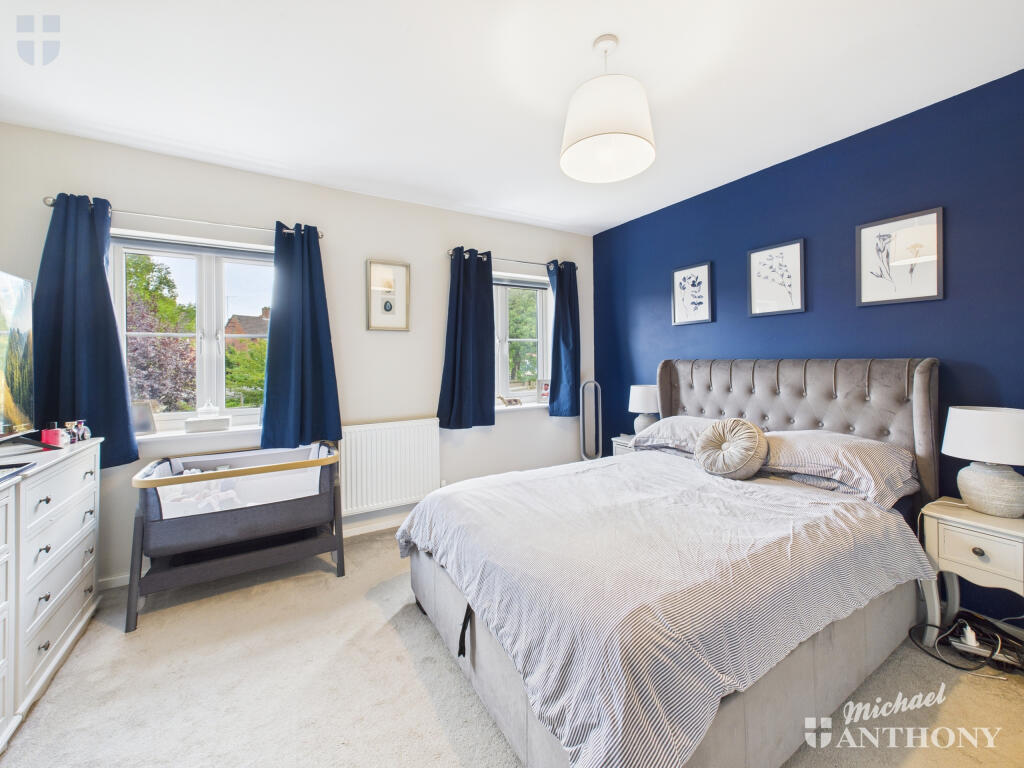 CAM03852G0-PR0436-STILL001