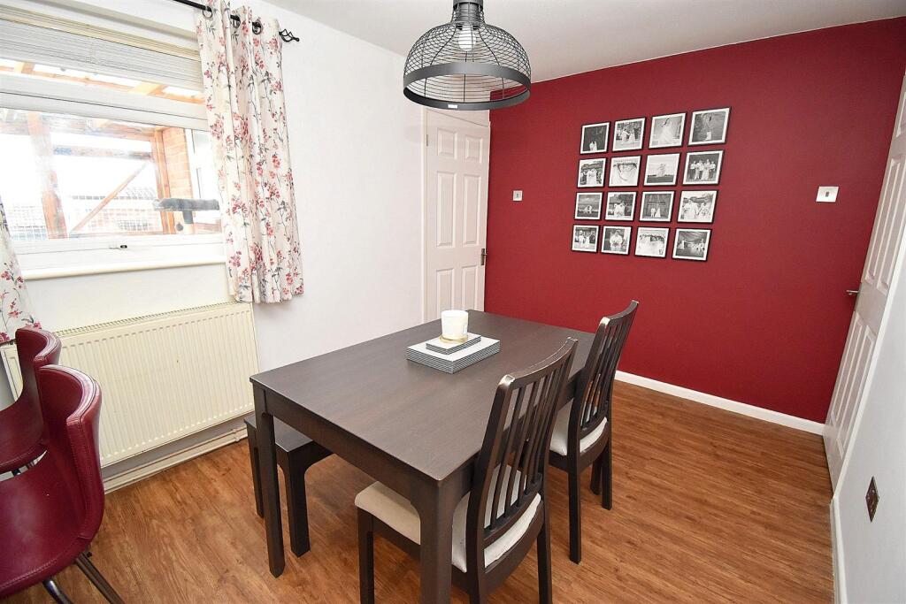 DINING AREA.JPG