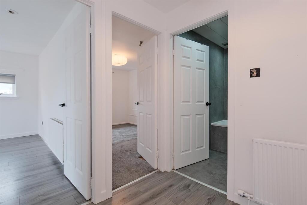 002-32 Cairn Court, Motherwell, ML1 1TD.jpg