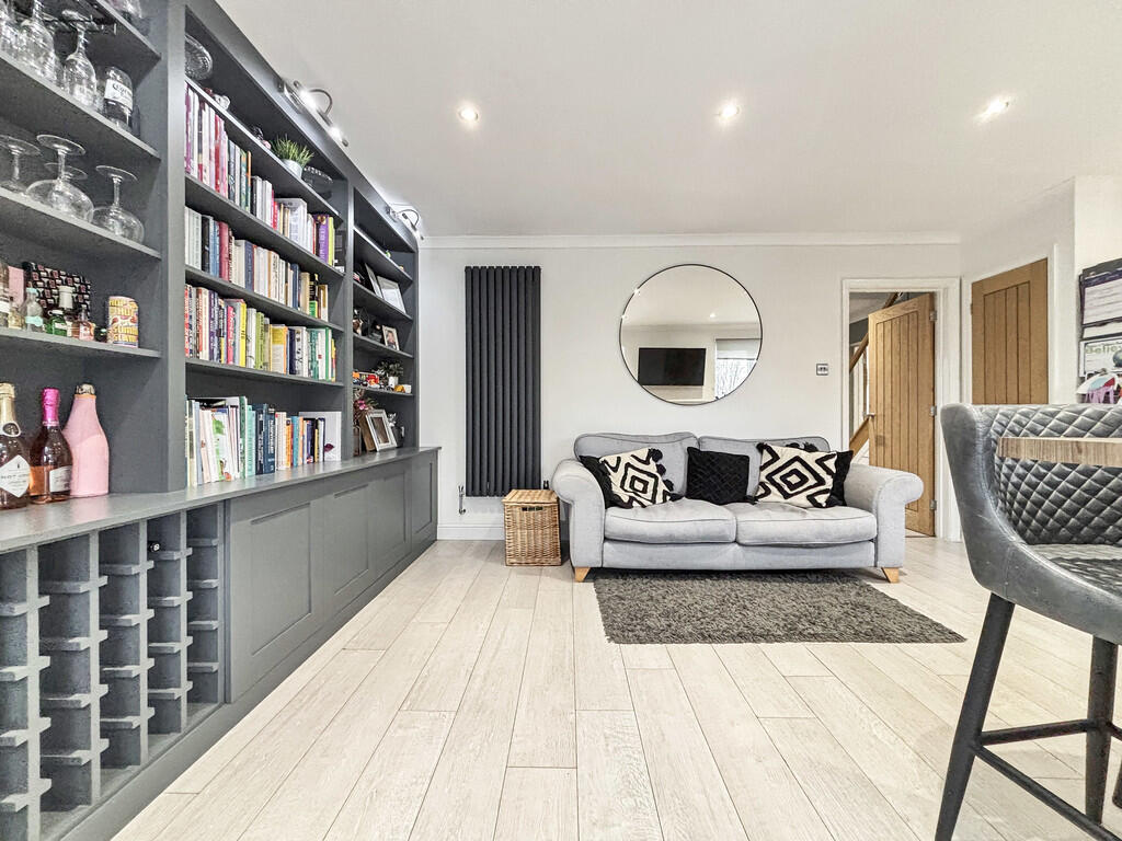 Kitchen/Family Ro...