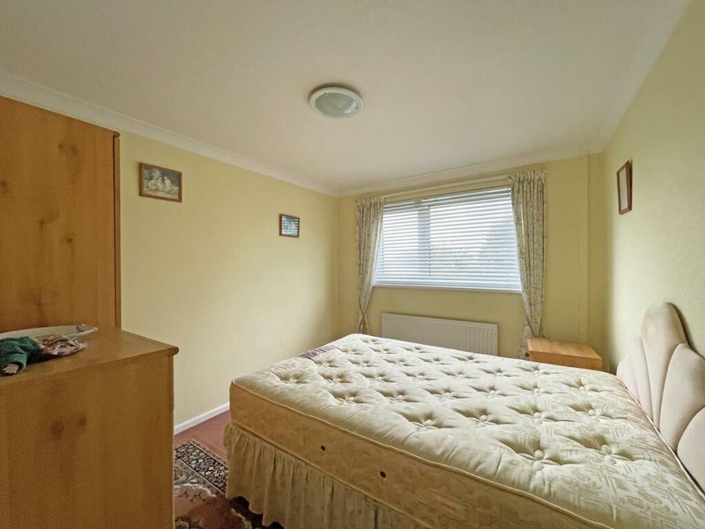 Dover Road 2 Annexe Bedroom.jpg