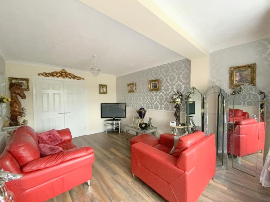 Louth Road, New Waltham