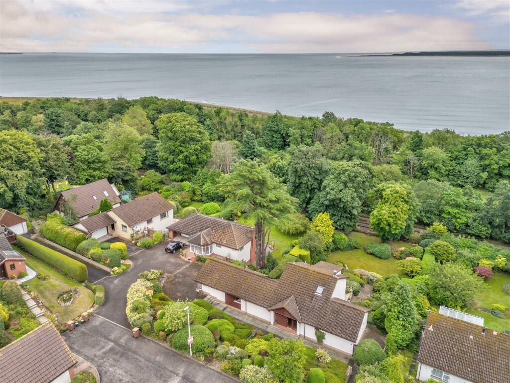 23 Seabourne Gardens Broughty Ferry-27.jpg