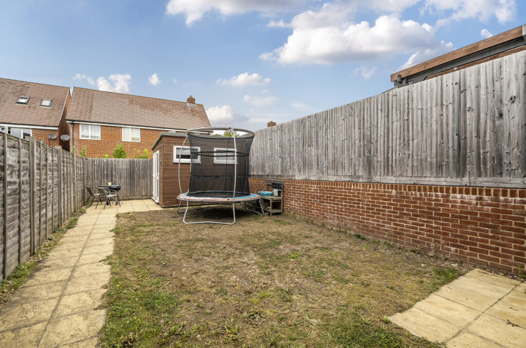 1342142-5-68a33be...