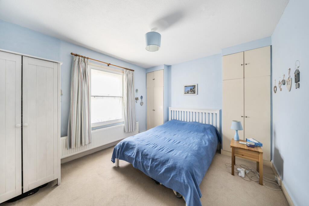 1320496-5-686e9ab...