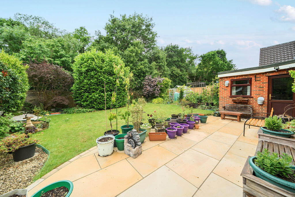 1300641-4-683ef04...