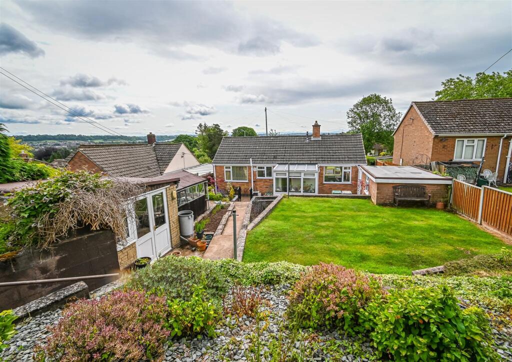 40 Ludlow Road-12.jpg