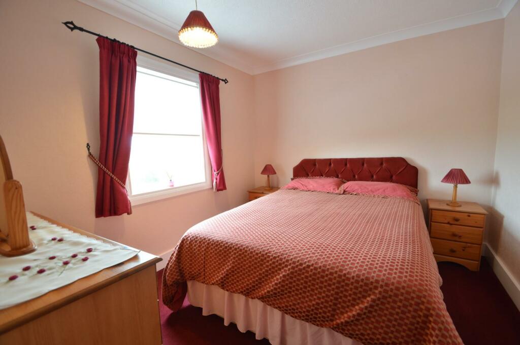 1 Cherrytree Cottage Bed2.JPG