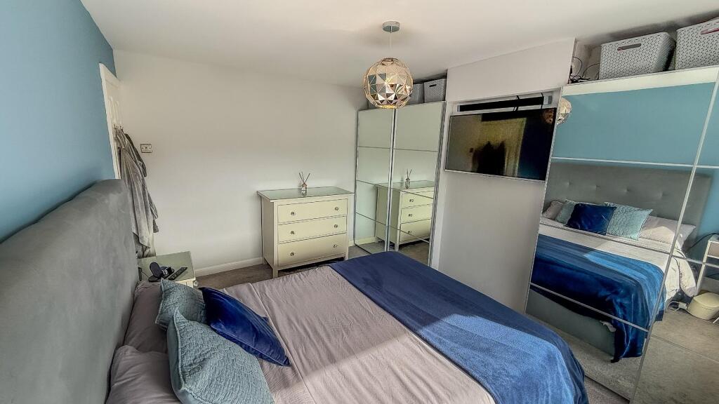 Denbigh Close 30-6.jpg