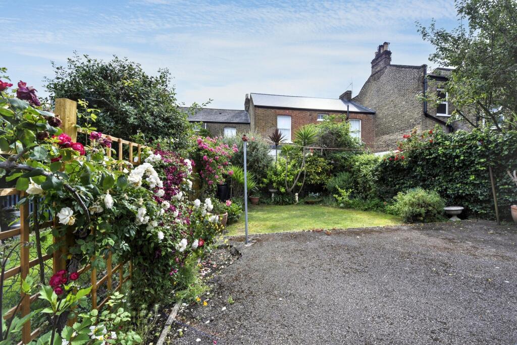 Flat 2, Lazlo House, 55 Shenley Road, Camberwell, London SE5 8LX