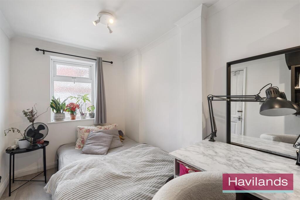 Woodgrange Avenue-3.jpg