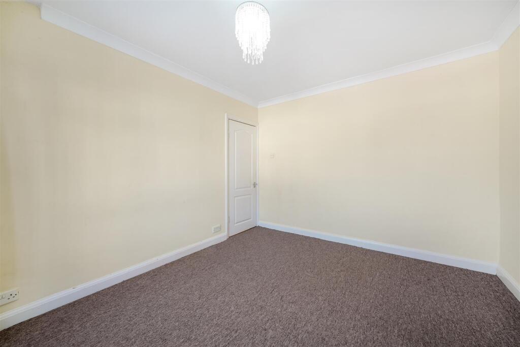 1 Tonfield Road - mVEQBpd3sMaUOBiLSTf9.jpg