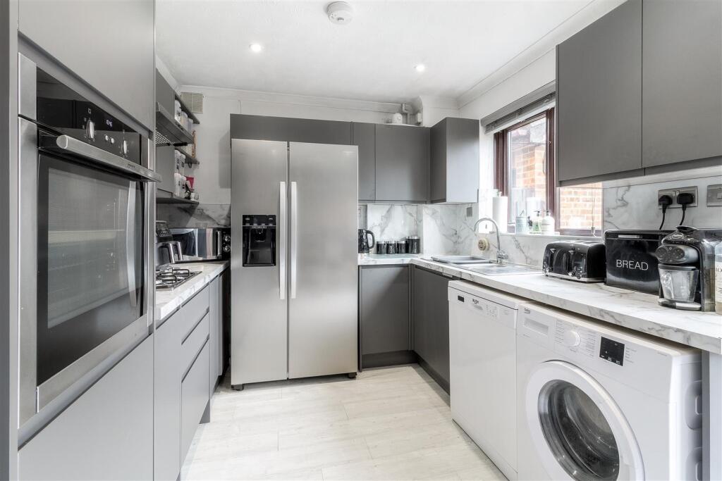 Medway Drive kitchen