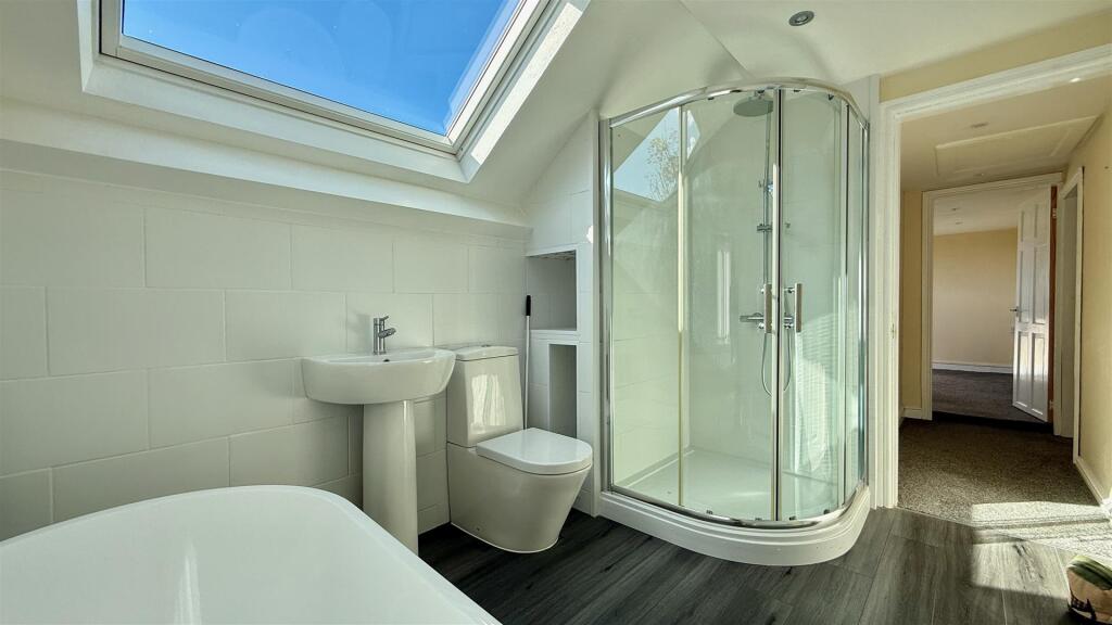 bathroom ensuite