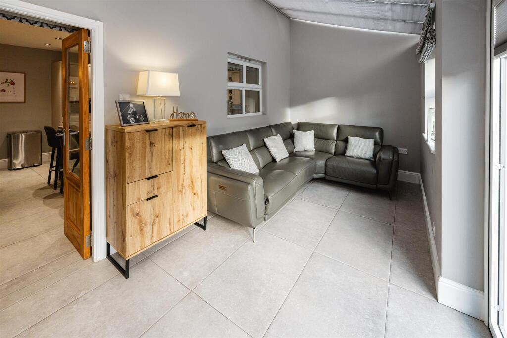 Adamlvphotography- Bramble House-58.jpg