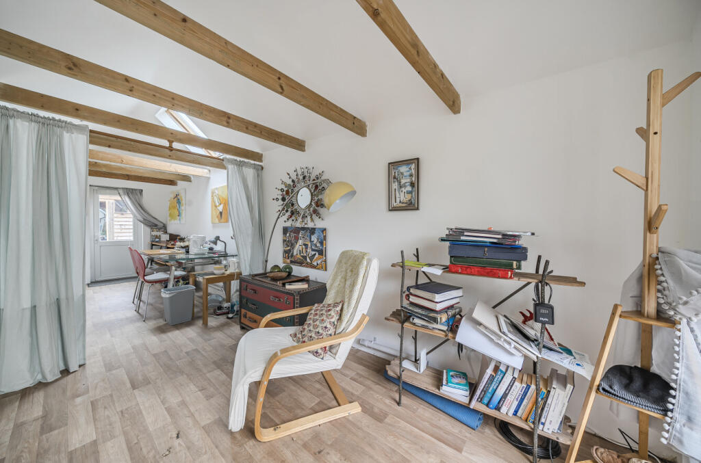 1359075-8-68e9639...