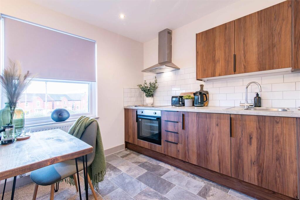 21 castle rd low-res-31.jpg