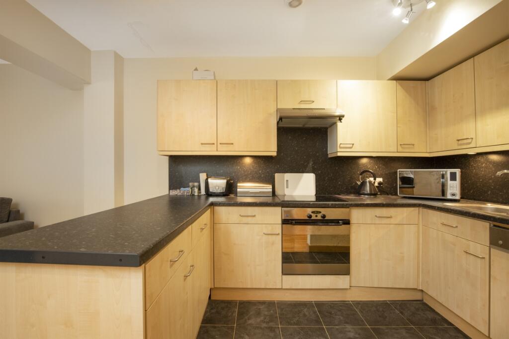 Eagle Wharf 19 - ...