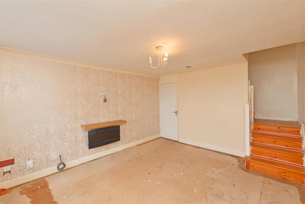 Living Room:
