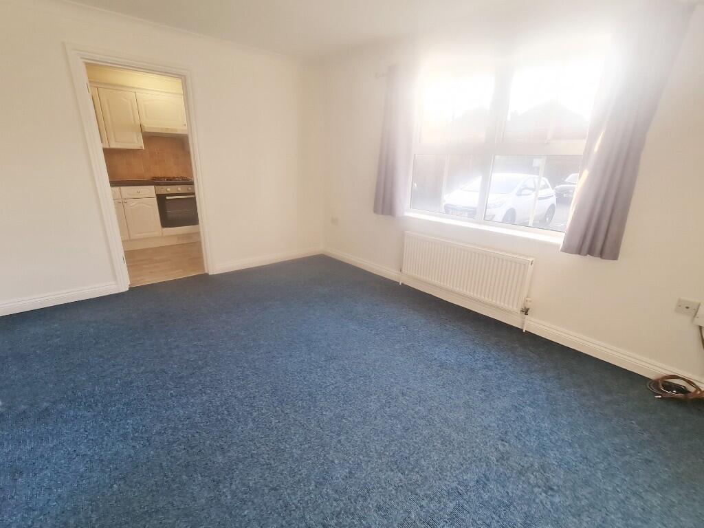 Lounge/Diner Leads 