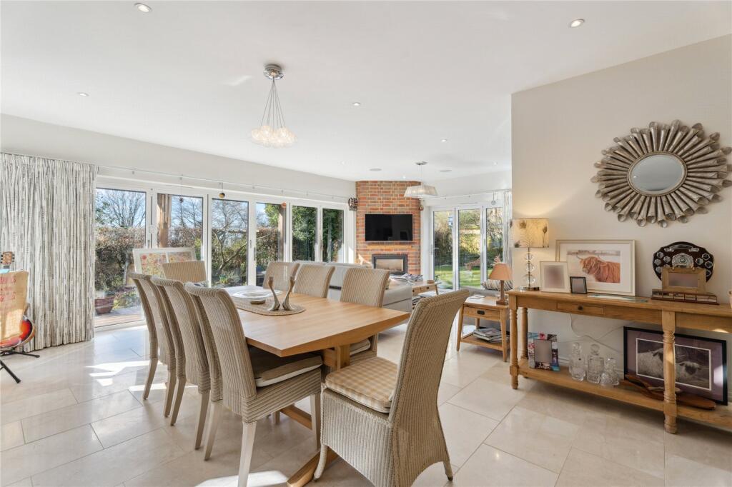 Dining/Family Room
