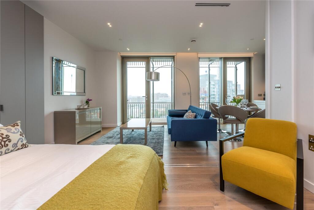 Studio Apartment