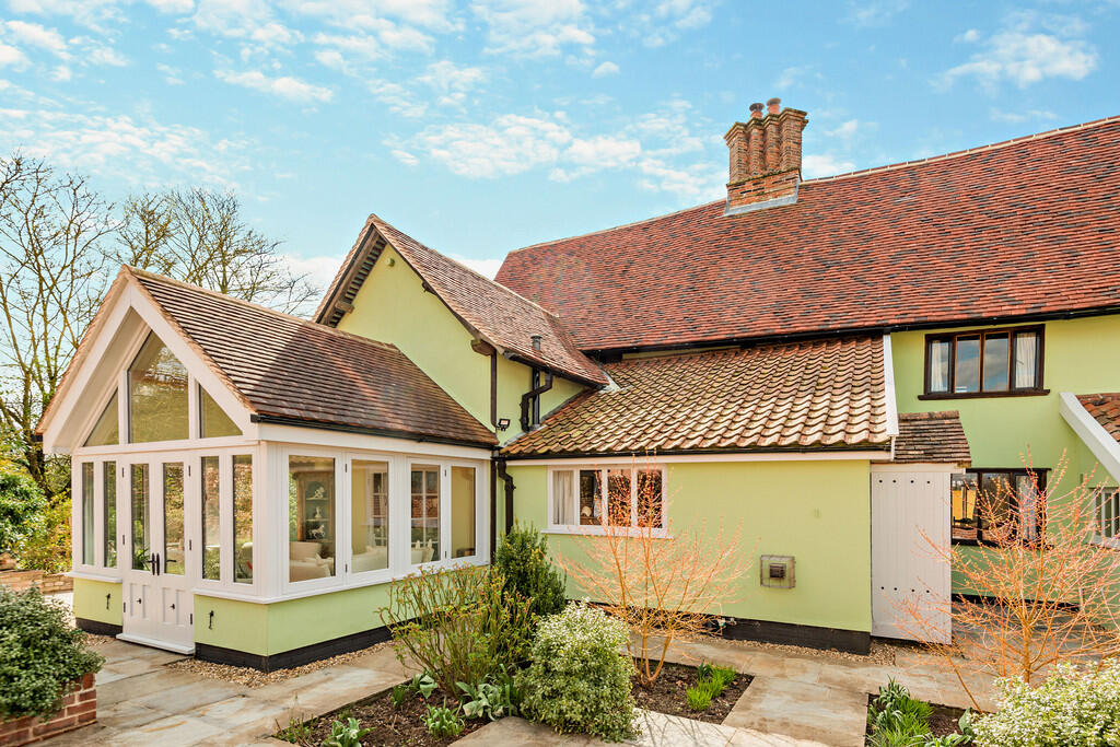 8640802-exterior3...