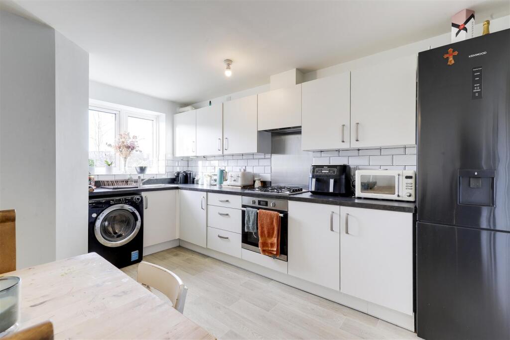 Corbett Chase, Gedling, Nottinghamshire. NG4 4LU