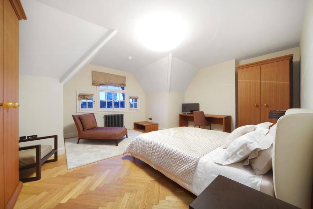 Master Bedroom 3