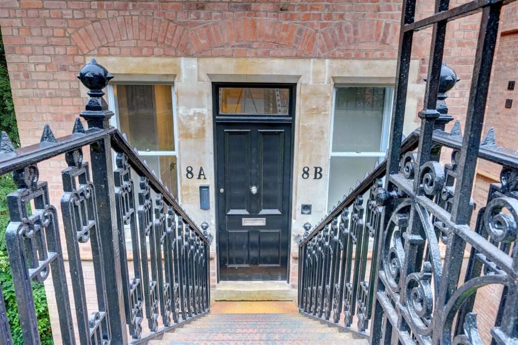 8b Queens Drive (1).jpg