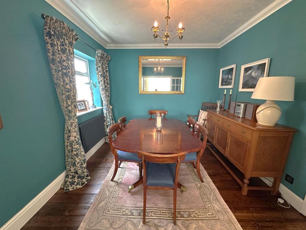 Dining Room 2.jpg
