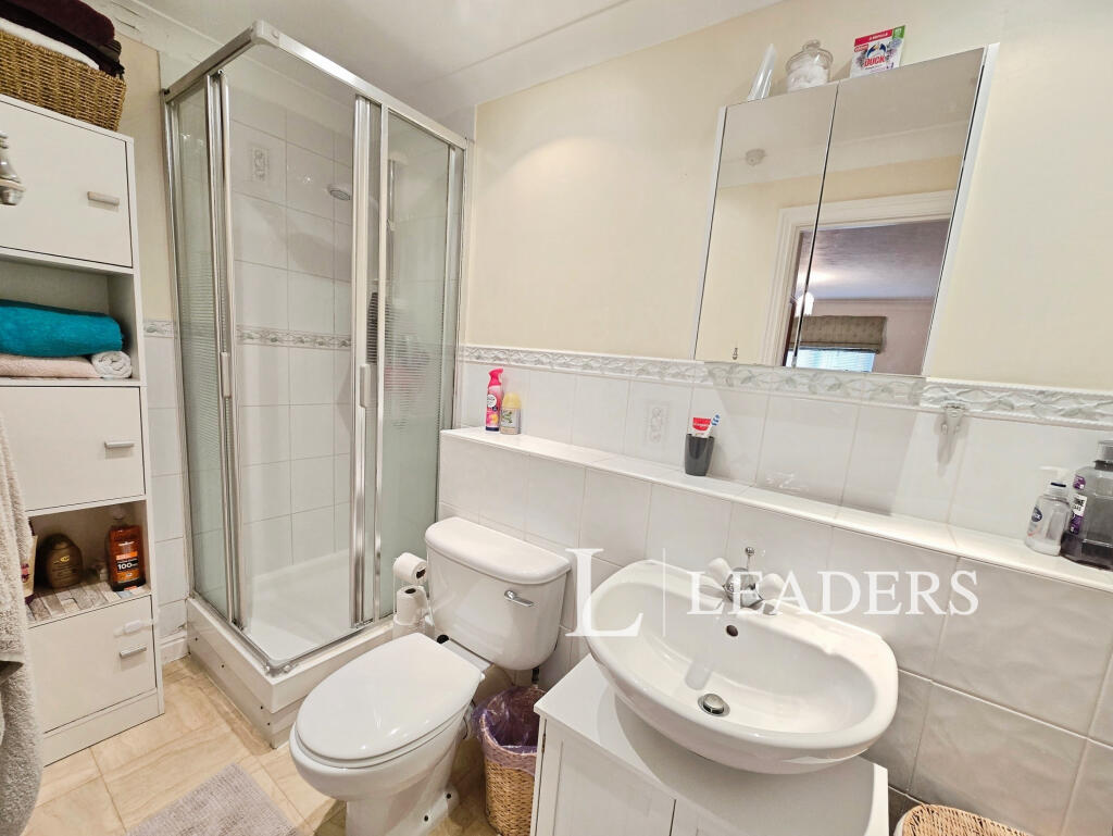 10 Ensuite
