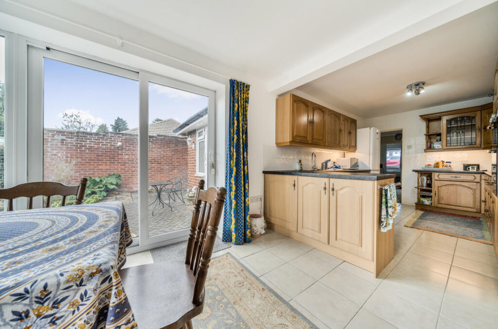 1346099-11-68b9c7...