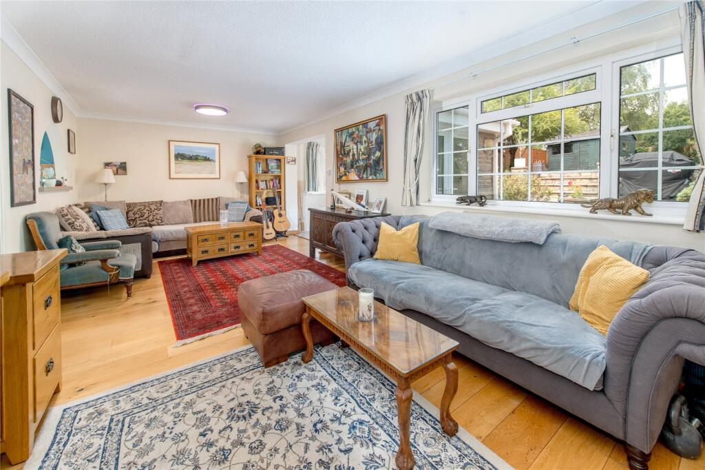 Sitting/Dining Room