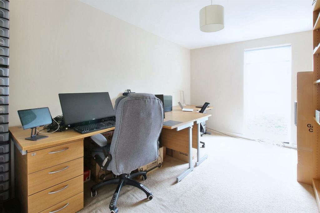 Bedroom 2.JPG