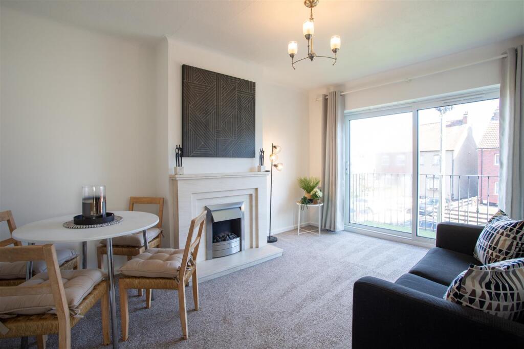Lounge Dining Room