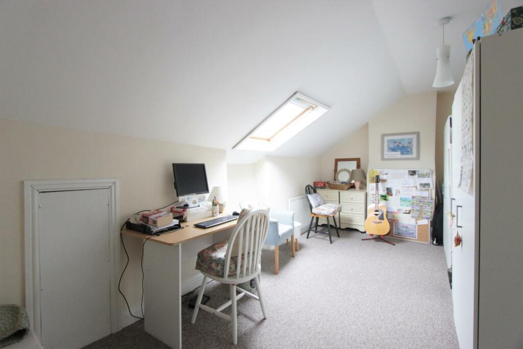 6. Second floor rear bedroom.jpg